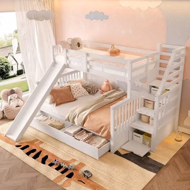 Letto a castello Mivray per bambini in pino e MDF bianco con scivolo, 2 cassetti e vani portaoggetti, L/P/H: 200 x 90 x 163 cm