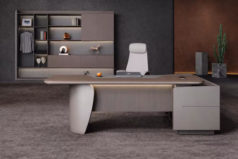 Set moderno composto da scrivania da direttore, armadio da ufficio e poltrona ergonomica
