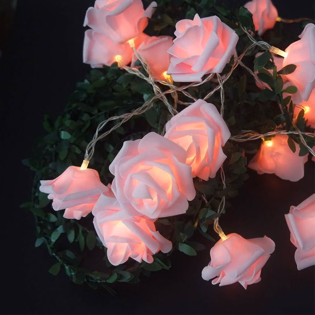 Catena luminosa a LED a forma di rosa, con 20 luci, lunghezza di 6,6 piedi, colore rosa, alimentata a batteria