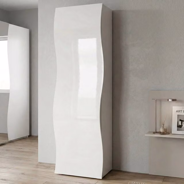 Armadio multiuso moderno DMORA con anta e ripiano, Bianco lucido, L: 63 cm, P: 40 cm, H: 187 cm