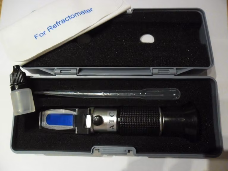 Rifrattometro per liquidi di raffreddamento, batterie e liquido lavavetri, modello 3001