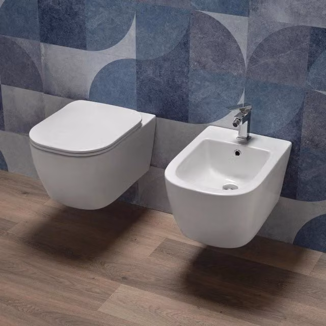Sanitari Sospesi Wc senza Brida con Sedile ammortizzato soft clo