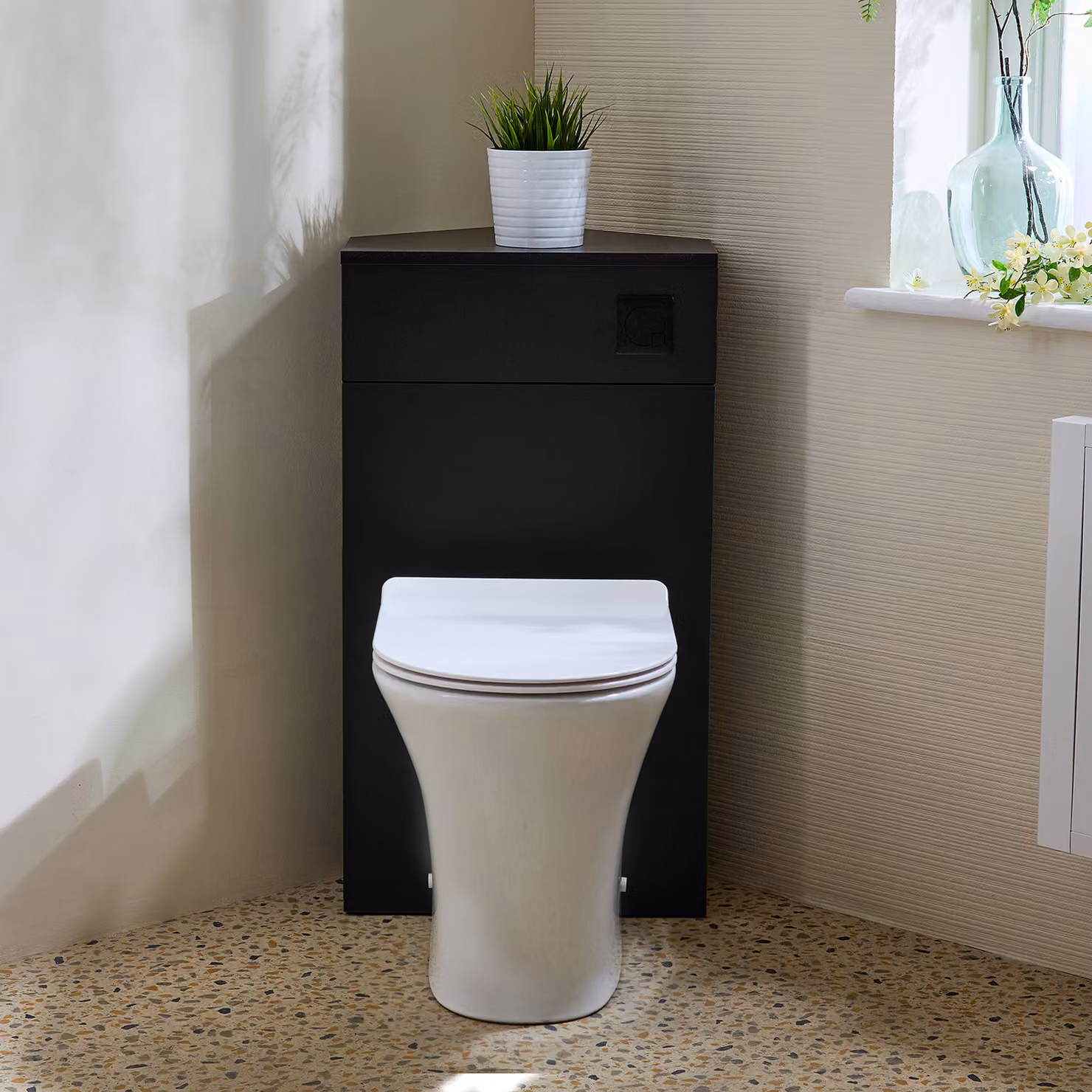Unità WC Angolare per WC in Nero Grigio con Sanitario Marbury - con Pulsante di Scarico Nero - Cluo