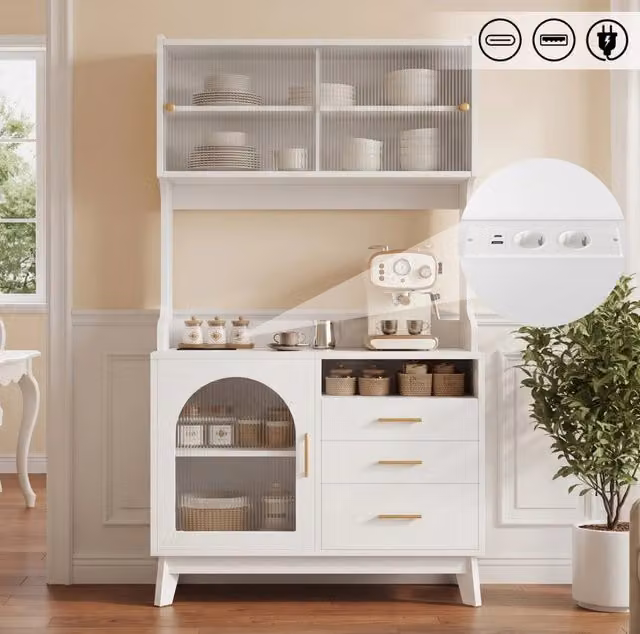 Credenza alta bianca con prese e porte USB