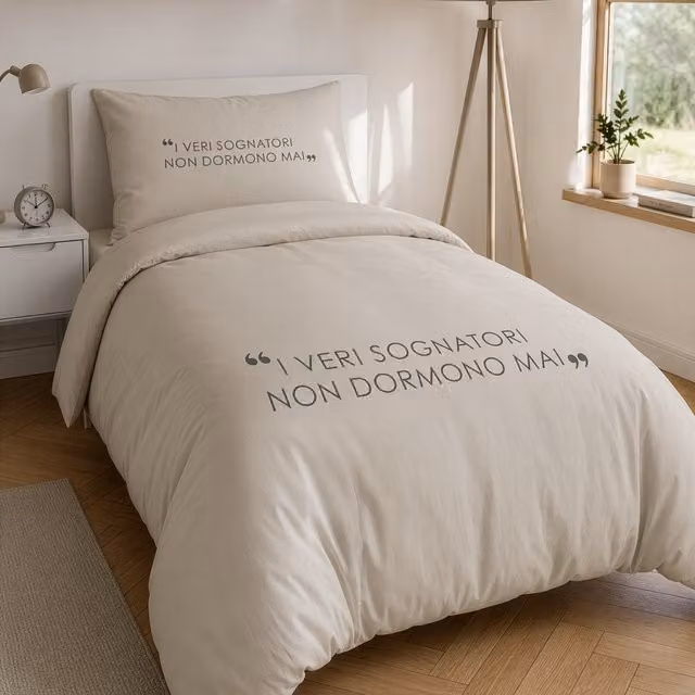 Parure copripiumino e federa Kasanova in cotone beige con stampa grafica Quotes, L/P: 140 x 200 cm e 90 x 200 cm
