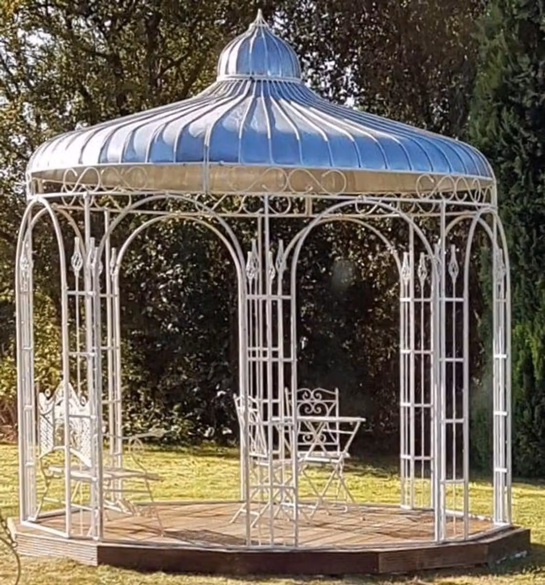 Padiglione da giardino Casa Padrino Ø 325 x H. 350 cm, bianco, padiglione in ferro battuto con tetto in lamiera zincata, colore: bianco vintage