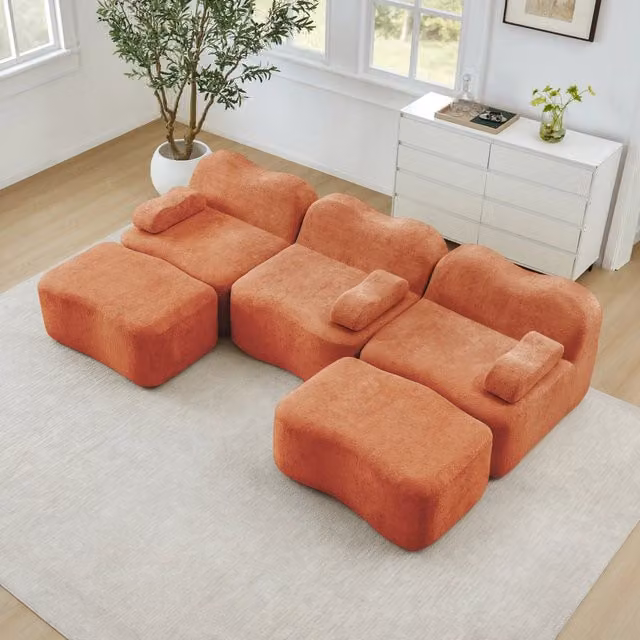 Divano panoramico modulare Mivray a forma di U in velluto arancione con pouf coordinato e seduta profonda in schiuma per il tuo soggiorno