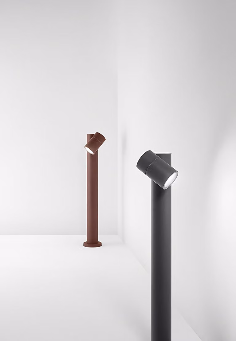 Pull - Paletto da Giardino con lampadina 1xE27 Max 35W IP65, Alluminio Verniciato, Paletto da esterno, Corten - Perenz