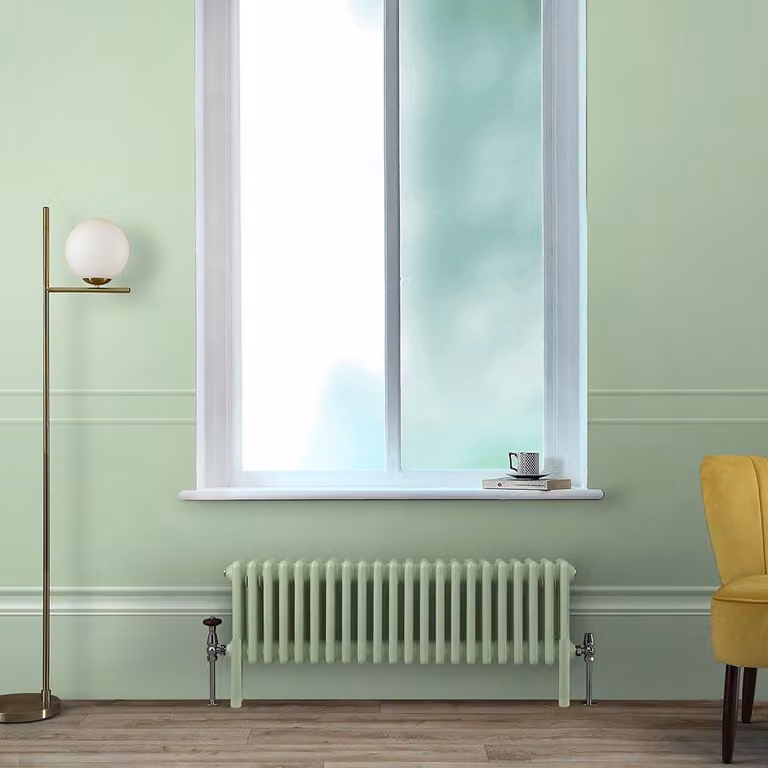 Radiatore Tradizionale a Tripla  Colonna Orizzontale Verde (Pippin Green) - 300mm x 1010mm - Regent