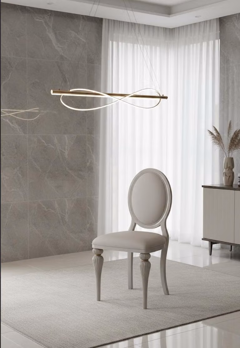 Sedia moderna dal design elegante con rifiniture dorate