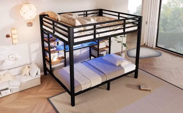 Letto a castello in metallo nero con piani 90×200 e 140×200 cm, luci LED, porte USB e Type-C, prese e ripiani contenitore