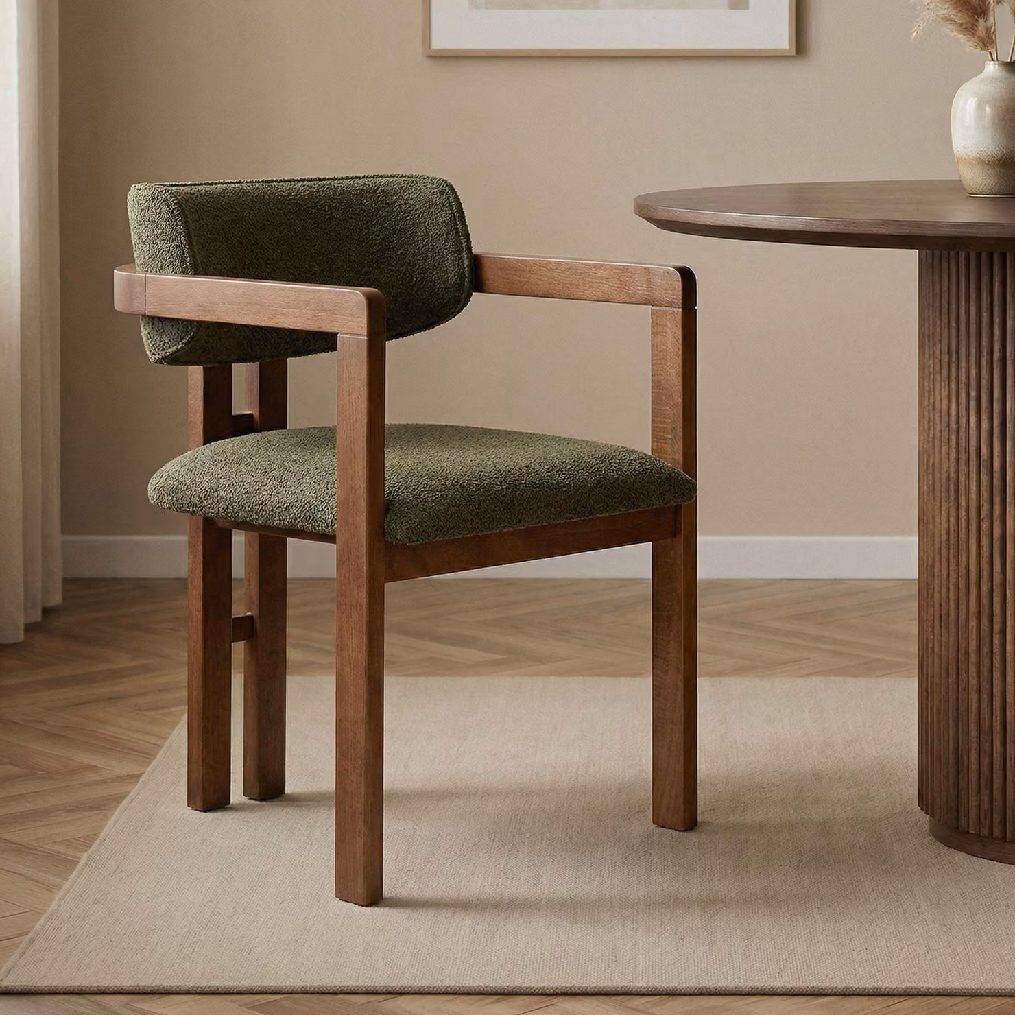 Skye Decor, sedia di alta qualità con struttura in faggio, tessuto in poliestere con trama ciniglia, 54 x 76 x 54 cm | Tessuto di facile manutenzione, gambe in legno, verde e noce | Design moderno per ogni ambiente.