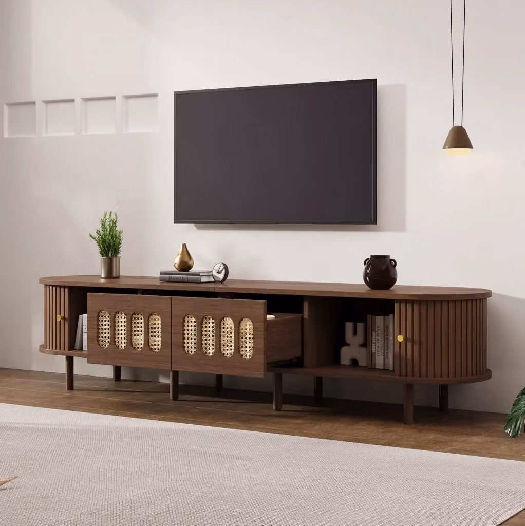 Mobile TV da soggiorno MODFU in MDF color marrone con 2 cassetti e 2 ante a serranda in rattan, L/P/H: 180 x 40 x 40 cm – 2