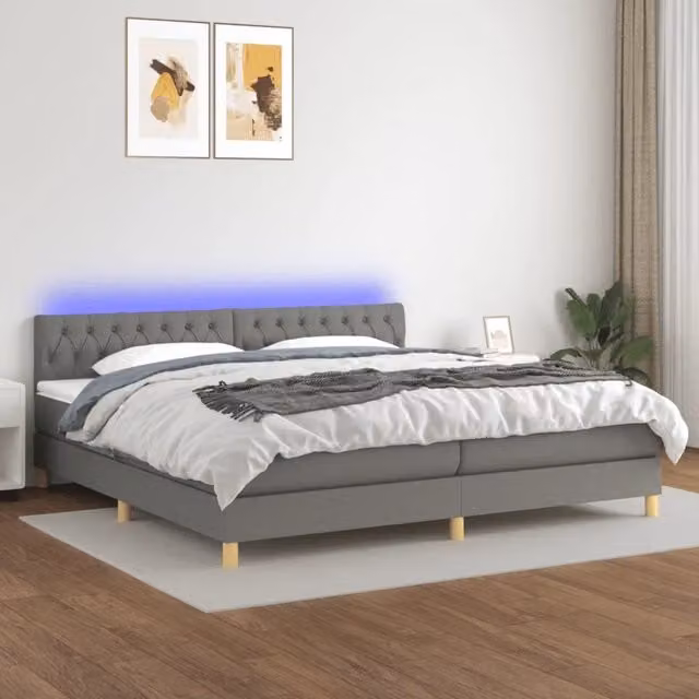 Letto a Molle Materasso e LED Grigio Scuro 200x200cm in Tessuto 3133982