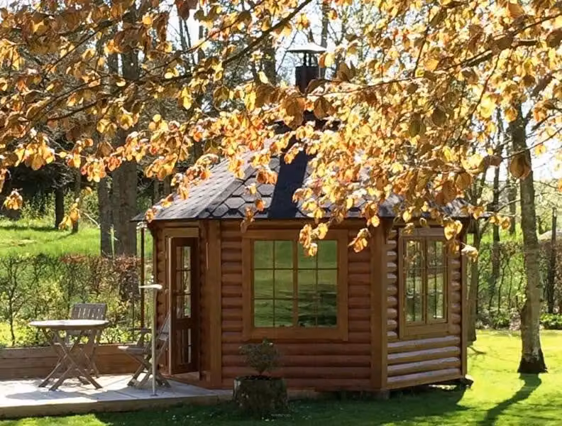 Pavillon Laube Hütte Häuschen Grillhaus Feuerhütte Grilllodge