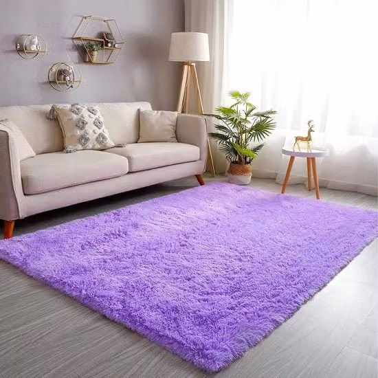 Tappeto Maratip moderno in ecopelliccia viola per camera da letto o soggiorno, L 120 cm x P 160 cm