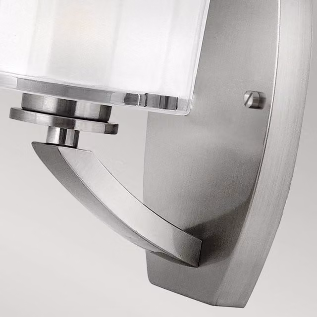 Applique Contemporanea Meridian Hinkley in Acciaio Nichel Spazzolato e Vetro Trasparente con 1 Luce G9 LED Argento