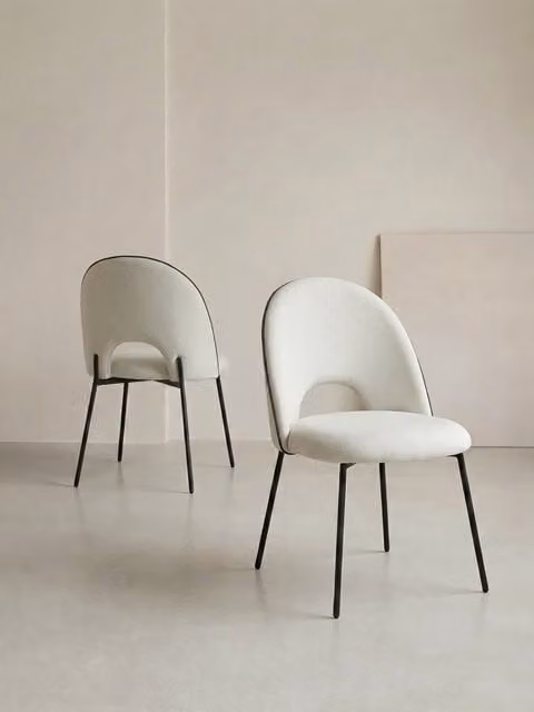 Set di 2 sedie Vilna rivestite in tessuto beige con struttura in metallo nero Kenay Home