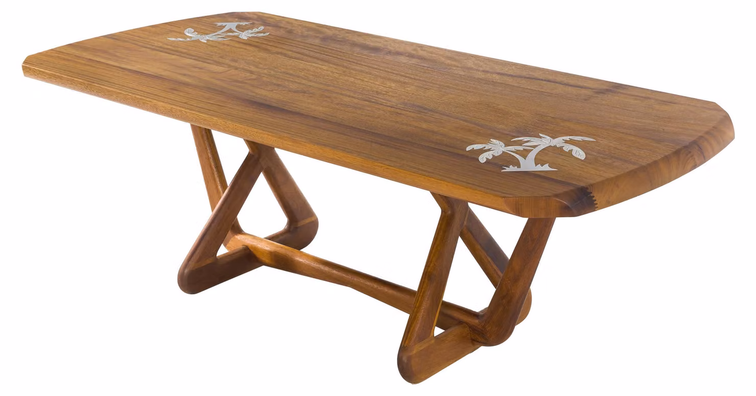 Moderner Couchtisch aus Holz in Braun-Optik