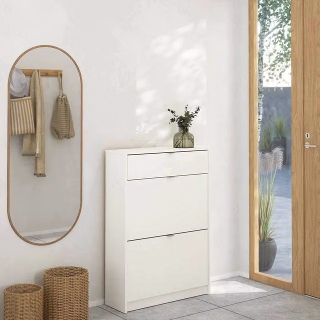 Scarpiera DMORA Theophile Bianca, Mobile porta scarpe moderno con ante e cassetti per ingresso, L: 70,3 cm, P: 24,05 cm, H: 101,25 cm – 1