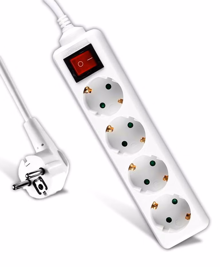 Multipresa V-TAC, 4 prese, con interruttore, cavo da 1,5 m, 16 A, compatta