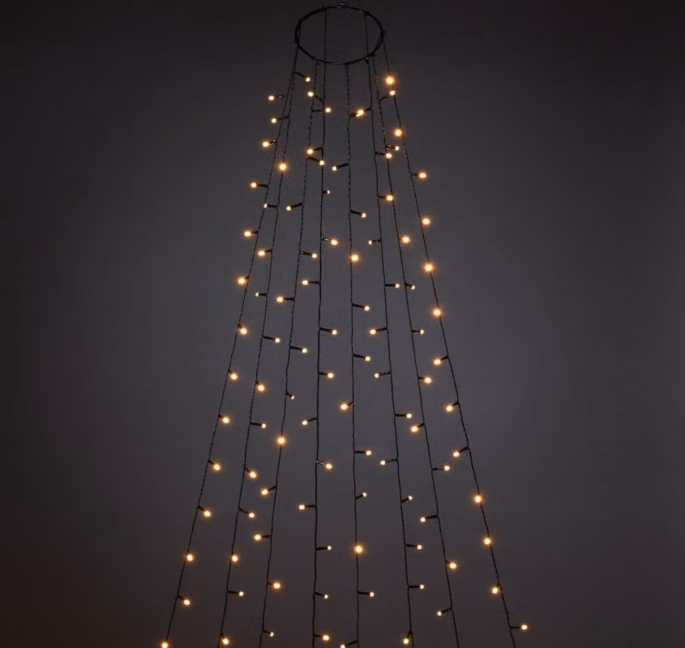 Konstsmide LED mantello per albero con anello Ø 11, 8 fili di 30 diodi color ambra, smerigliato, premontato, timer 8h, nero, 24V, per esterni (IP44), cavo nero - 6394-820