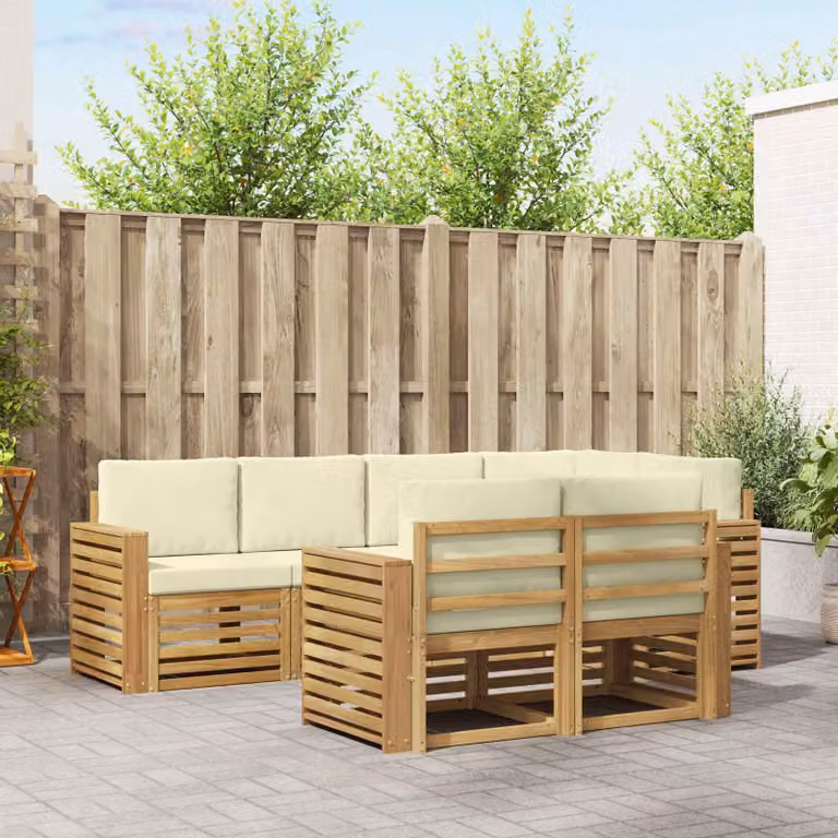Set di divani da esterno vidaXL 7 pz a forma di L in legno di acacia con cuscini bianchi e beige in poliestere resistente ai raggi UV