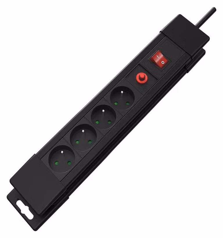 Multipresa Perel a 4 prese, tipo E, 1,5 m, 3500 W, con interruttore