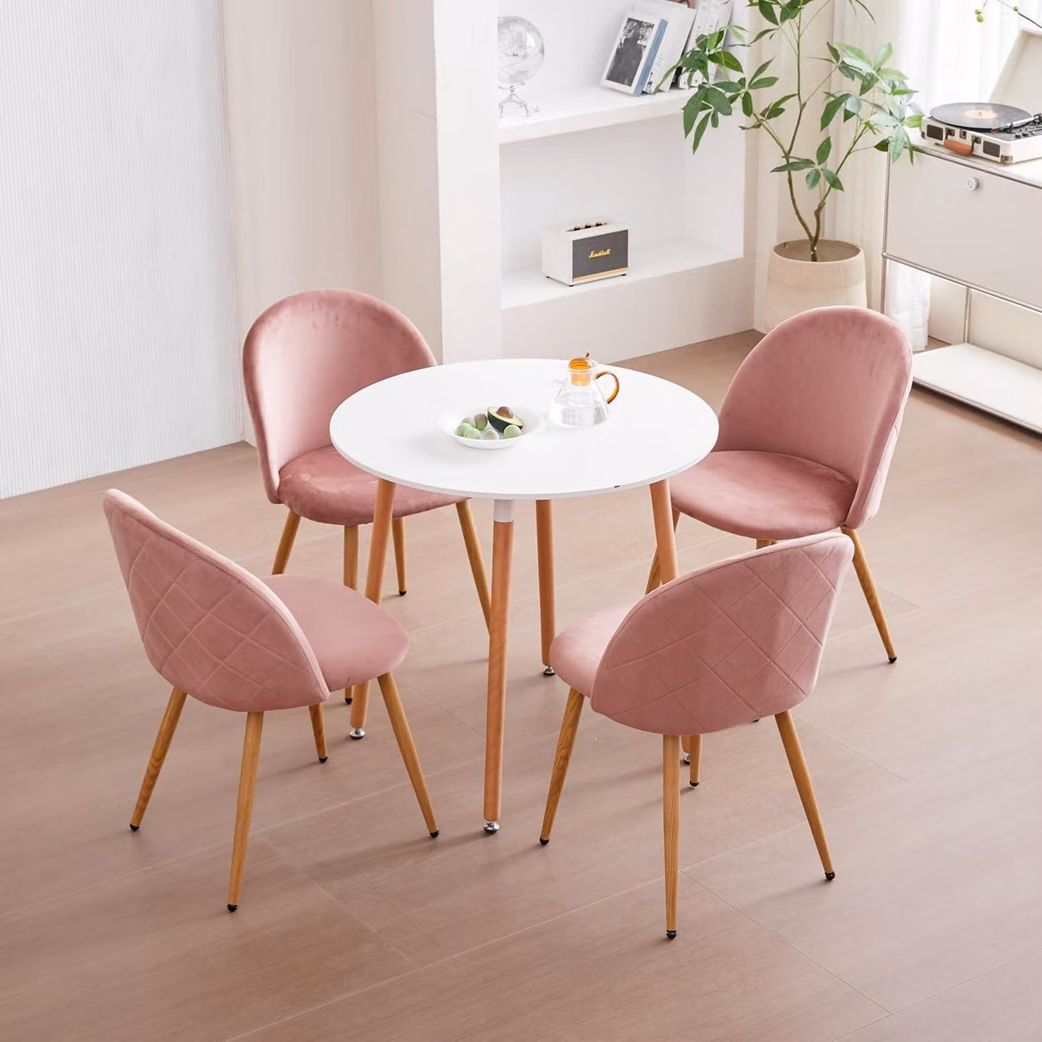 Tavolo e 4 sedie, tavolo rotondo da pranzo 80x80 cm, sedie in velluto con schienale alto, colore rosa/bianco