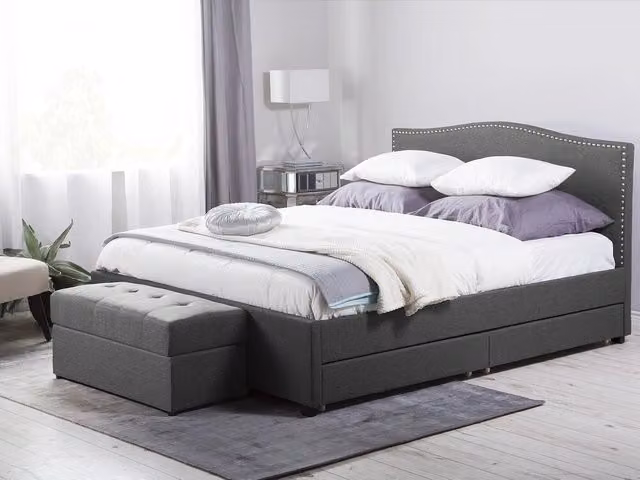 Letto Beliani con cassetti, struttura imbottita in tessuto grigio e legno, design classico, L/P/H: 200 x 160 x 110 cm