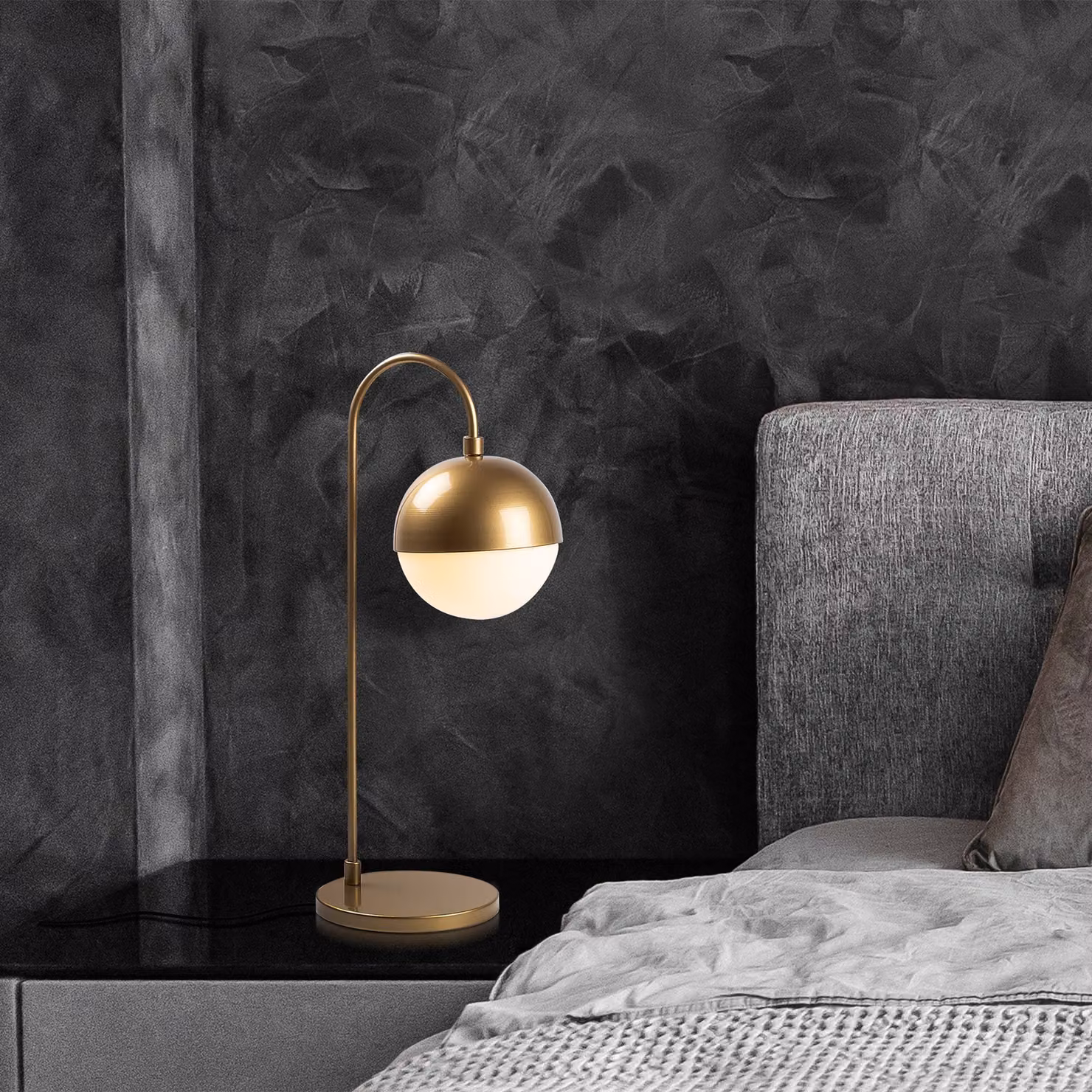 Opviq, elegante lampada da tavolo in metallo, color oro, 18 x 25 x 53 cm | Paralume in vetro, diametro 15 cm, attacco E14, max. 40 W, cavo da 200 cm | Design moderno per la casa e gli hotel.