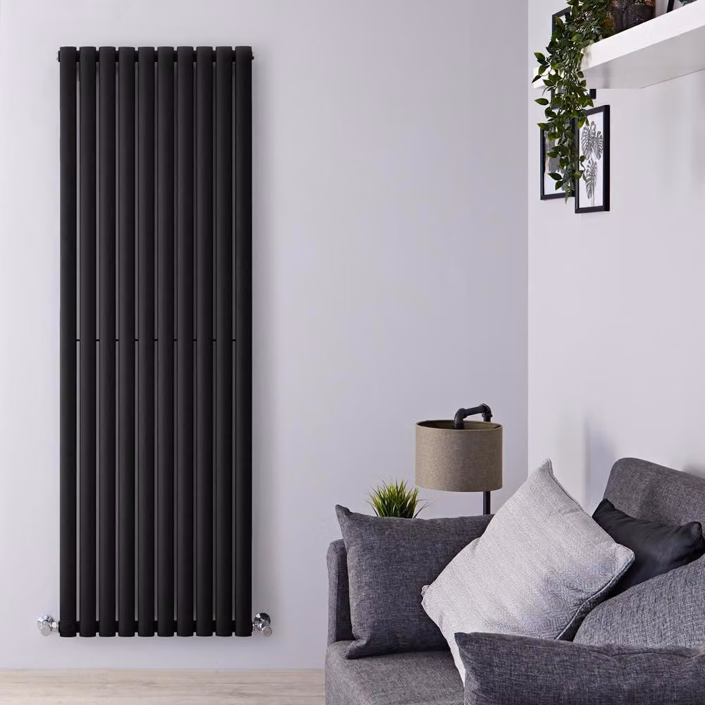 Radiatore Verticale Nero Opaco 1780x590mm 1180W - Alta Resa - Design Moderno - Revive