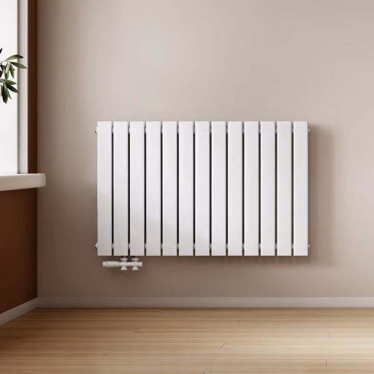 Radiatore a pannello design, modello EMKE, piatto, dimensioni 63 x 100,6 cm, a due strati, potenza 1308 W, colore bianco