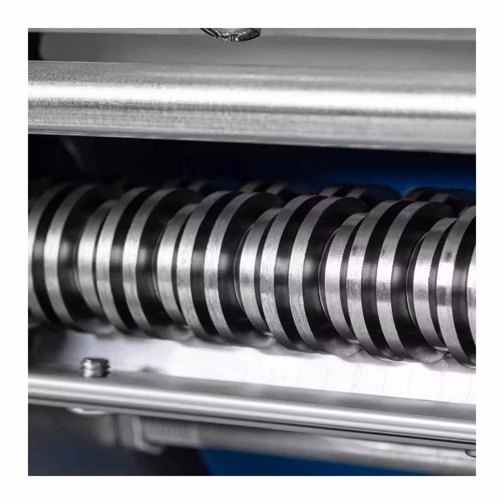 Macchina per pasta elettrica professionale Proficook in acciaio inossidabile color argento con spessore regolabile da 1 a 14 mm – 2