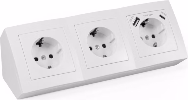Blocco prese McPower "Flair", bianco, opaco, contatto di terra a 3 vie + USB-C / USB-A