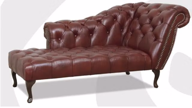 Chesterfield Liege Chaiselongues Couch Sofa Ledersofa mit Kristallen