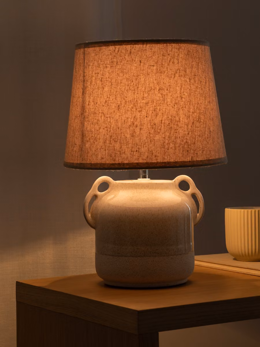 Lampada da tavolo Gess beige in ceramica e tessuto Kenay Home – 2