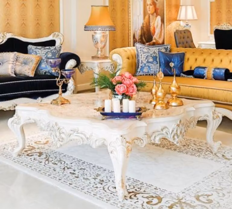 Casa Padrino tavolino barocco beige / bianco / oro 145 x 145 x h. 45 cm - Magnifico tavolo da salotto in legno massiccio con decorazioni nobili - Mobili da salotto barocchi