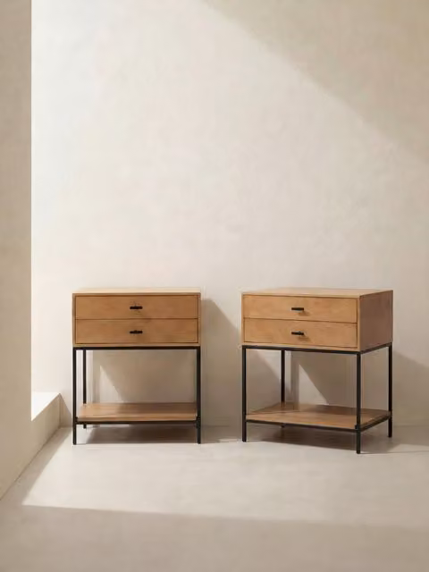 Set di 2 comodini Gardes in legno di mango e metallo con 2 cassetti Kenay Home – 1