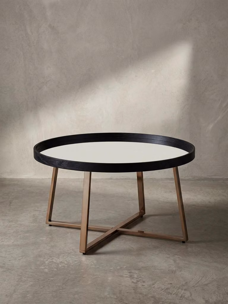 Tavolino rotondo oro, metallo e vetro, elegante tavolino da salotto. 78x78x42 cm | Kadima Design