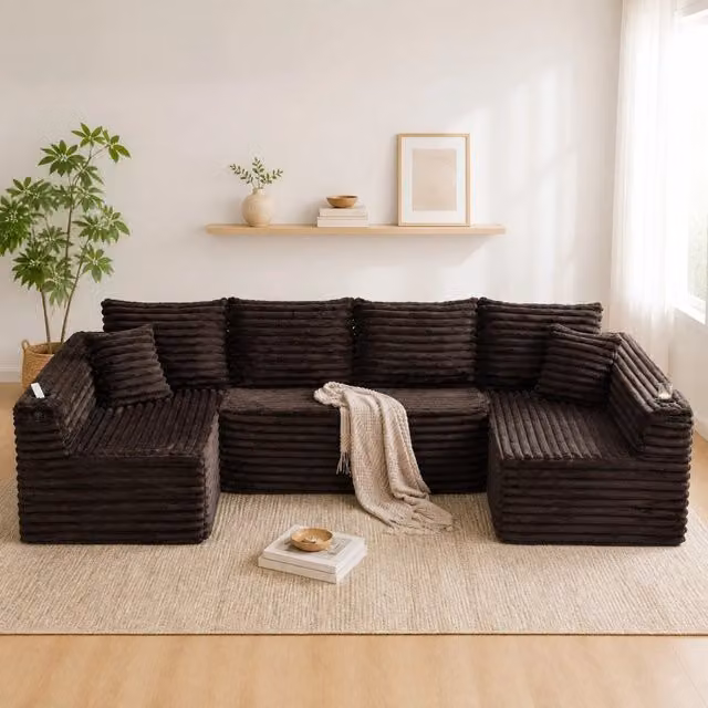 Divano modulare a U MODFU in velluto a coste marrone con portabicchiere e cuscini, L: 320 cm, P: 155 cm, H: 88 cm