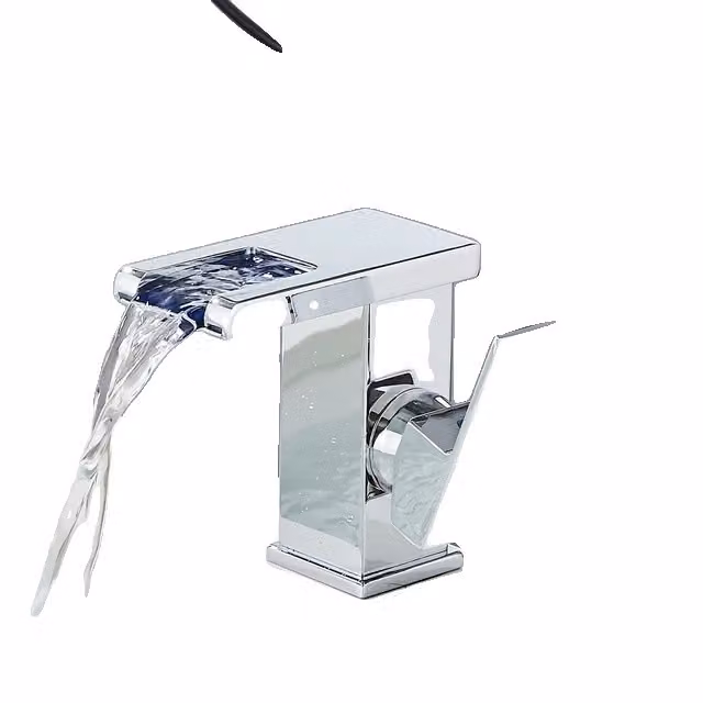 Miscelatore per lavabo a LED, design alto, comando a una mano, cromo S