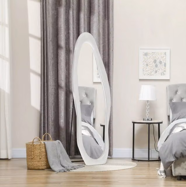 Specchio a figura intera ULEVR 50x160 cm con cornice ondulata bianca effetto velluto, da terra o parete