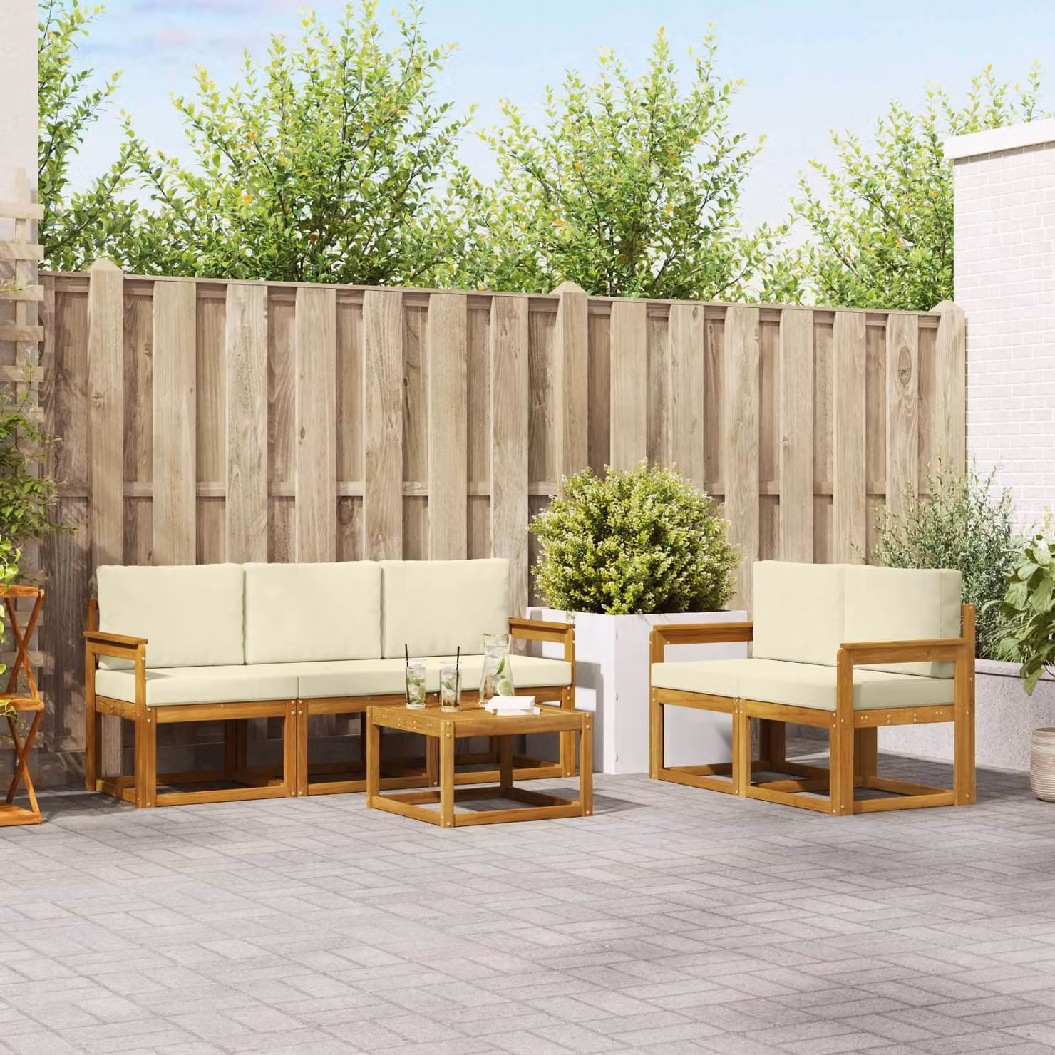 Set di divani da esterno vidaXL 6 pezzi in legno di acacia con cuscini, colori beige, bianco e marrone