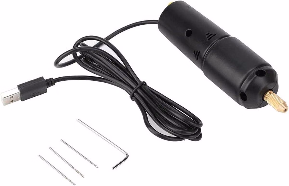 Piccolo trapano elettrico - Mini utensile a batteria per la lavorazione del legno - Robusto e resistente