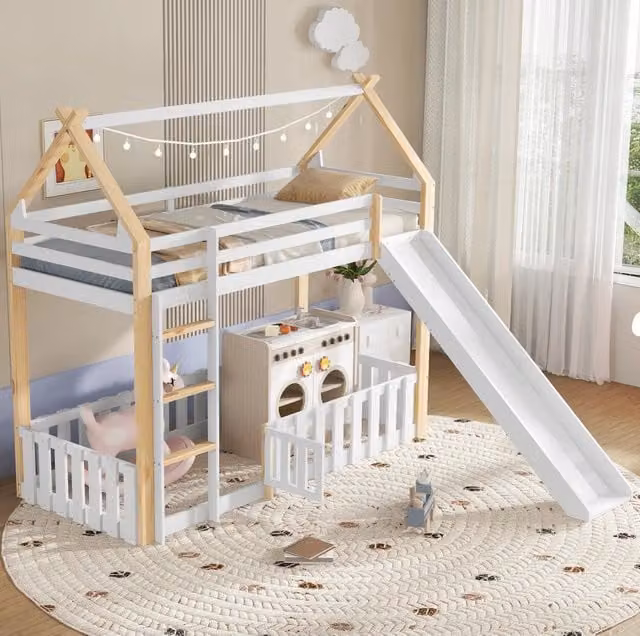 Letto a soppalco per bambini con scivolo; barriera e tetto; 90x200 cm; pino e MDF; bianco/naturale