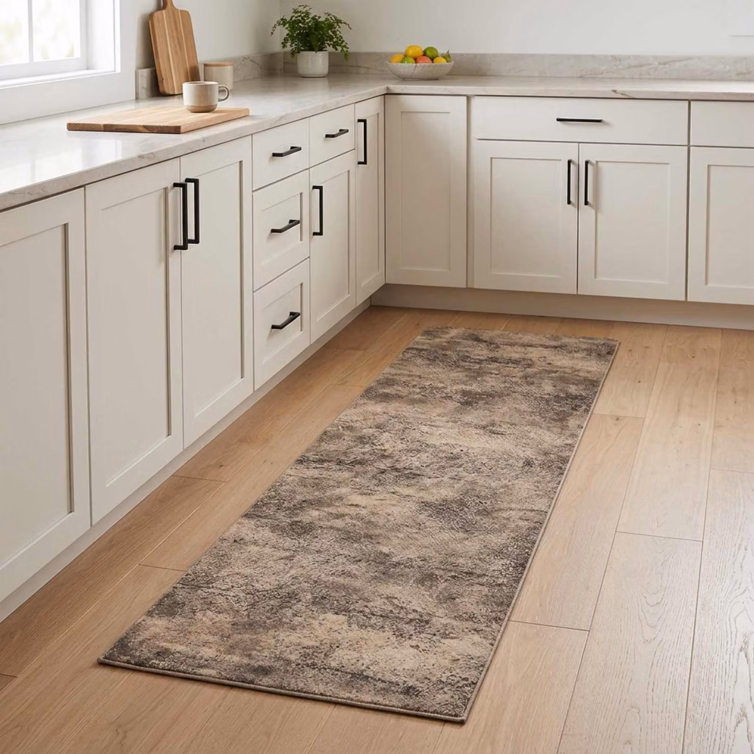 Tappeto da cucina vidaXL moderno marrone, antiscivolo e lavabile, L: 180 cm, P: 60 cm, in poliammide