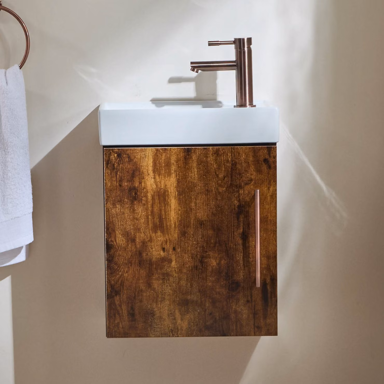 Mobile Bagno Rovere Scuro Sospeso da 400mm con Lavabo e Maniglia con Barra a T in Bronzo Spazzolato - Cluo