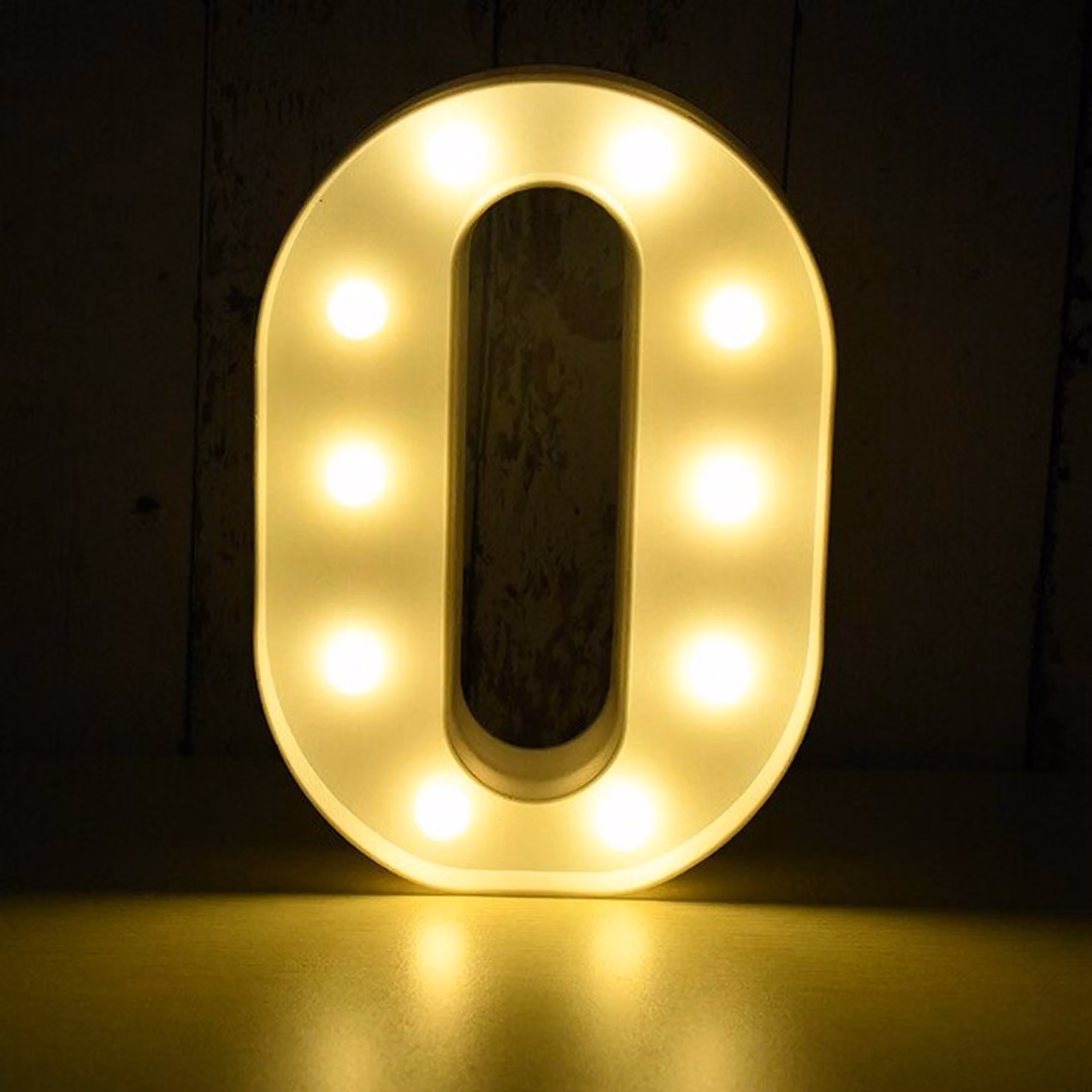 Lettera 3D illuminata a LED, lettera O da 22 cm