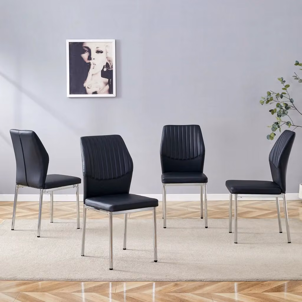Set di 4 sedie da pranzo moderne con schienale a scanalature, rivestimento in similpelle nera e gambe in metallo argento, Altezza: 93 cm – 2